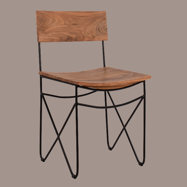 karekla-apo-masif-xylo-akakias-kai-metal